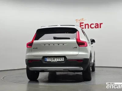 2024 Volvo XC40 B4 Ultimate Bright, фото 4, лот 10201937