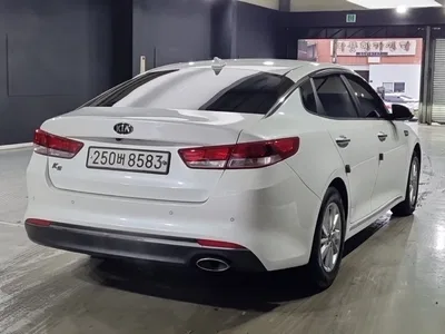 2017 Kia K5 LPI MX, фото 1, лот 10063140
