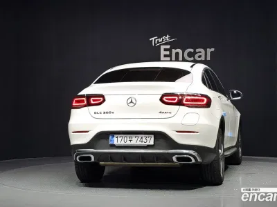 2021 Mercedes-Benz GLC-Class GLC300e 4MATIC Coupe, фото 4, лот 10200191