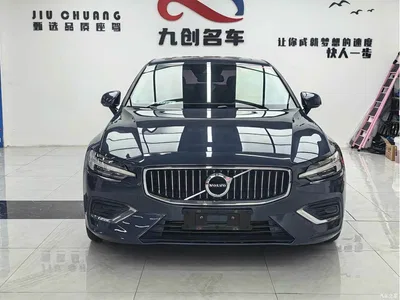2020 Volvo S60 T4 Momentum Luxury Edition, фото 1, лот 10352420
