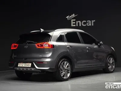 2017 Kia Niro Noblesse, фото 2, лот 10218797