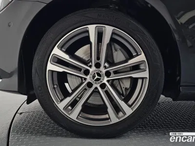 2022 Mercedes-Benz E-Class E350 4MATIC Avantgarde, фото 4, лот 11132340