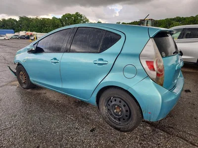 2013 TOYOTA PRIUS C TWO, фото 2, лот 10555104