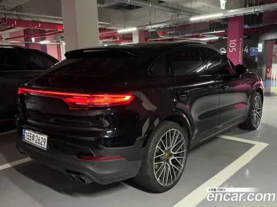 2022 Porsche Cayenne 3.0 COUPE PLATINUM EDITION, фото 2, лот 10201670