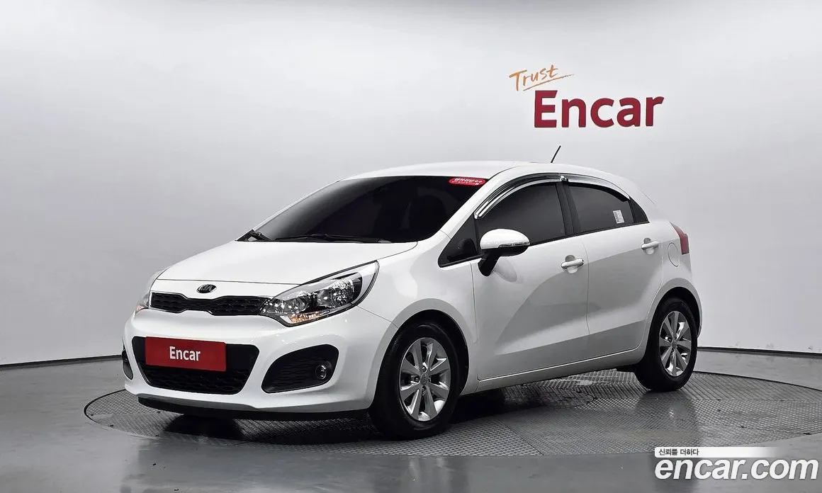 2014 Kia pride 1.6 GDI Hatchback, фото 1, лот 11183596