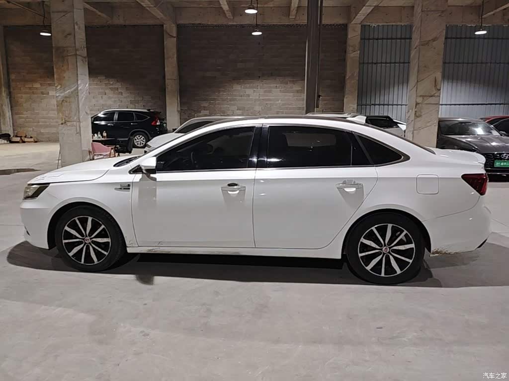 2018 Roewe i6 20T Automatic Internet ZhiXiang Edition, фото 4, лот 10338928