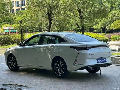 2020 Dongfeng Aeolus Yixuan 230T Automatic Dazzle Edition, фото 4, лот 10829563