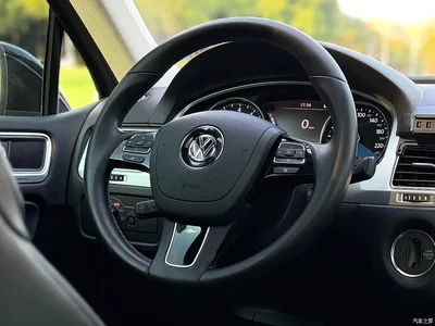 2016 Volkswagen Touareg 3.0TSI High Configuration, фото 2, лот 10452948