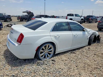 2017 CHRYSLER 300 LIMITED, фото 3, лот 10651358