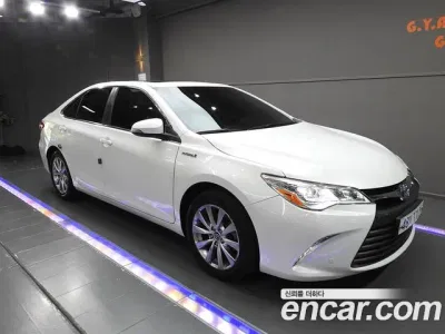 2017 Toyota Camry Hybrid XLE, фото 2, лот 10034551