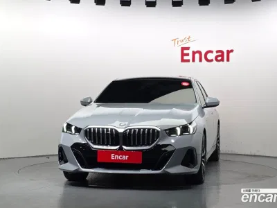 2025 BMW 5-Series 530e M Sport, фото 2, лот 10056440