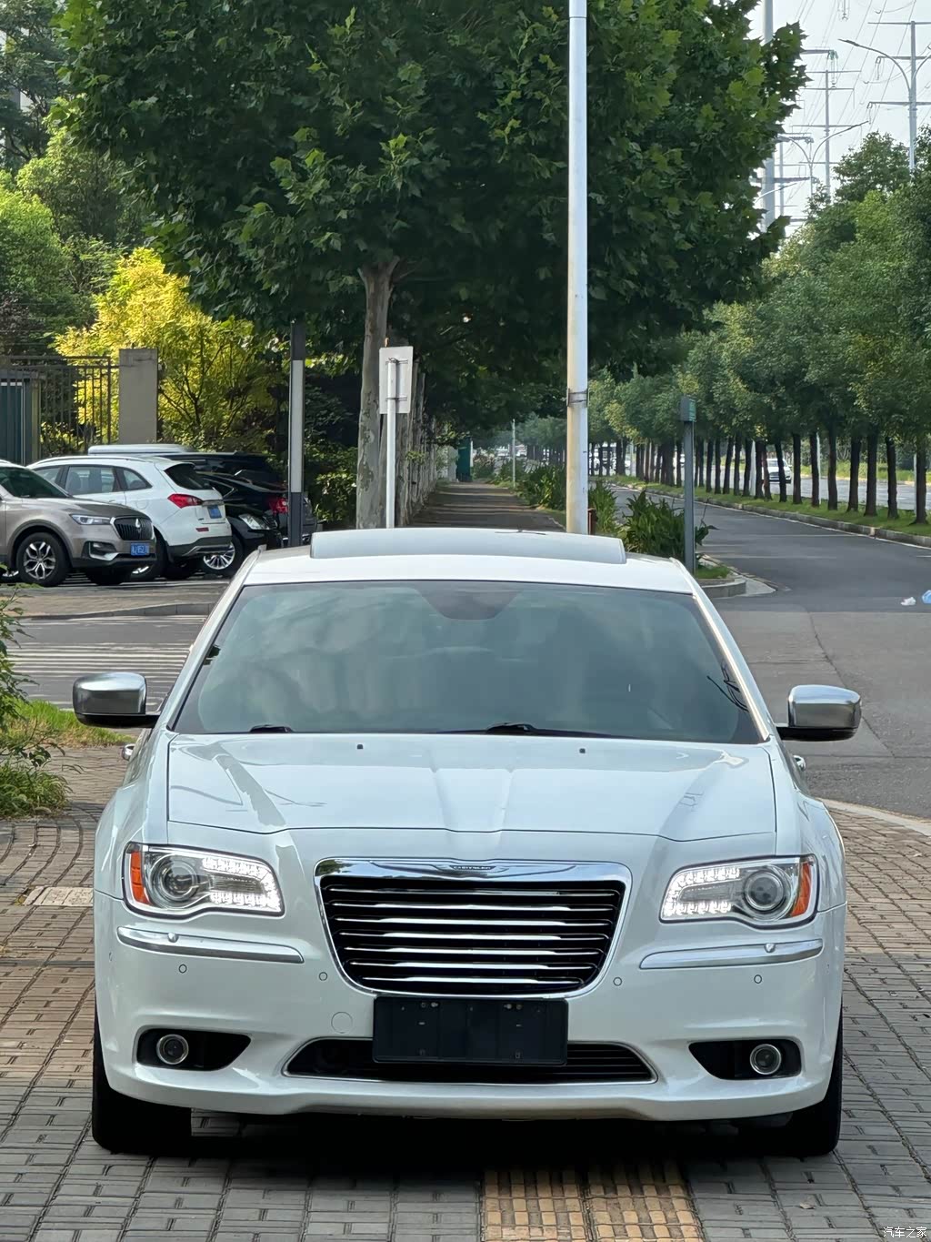 2014 Chrysler 300C (Import) 3.0L Excellence Edition, фото 1, лот 10434574