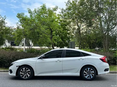 2016 Honda Civic 220TURBO CVT Luxury Edition, фото 4, лот 10419381