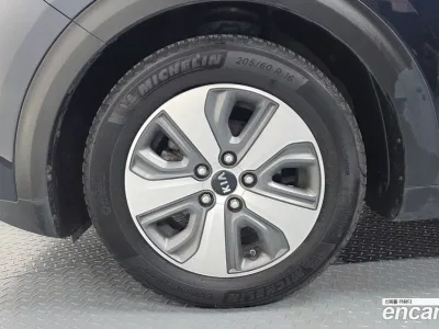 2019 Kia Niro Noblesse, фото 4, лот 10230261