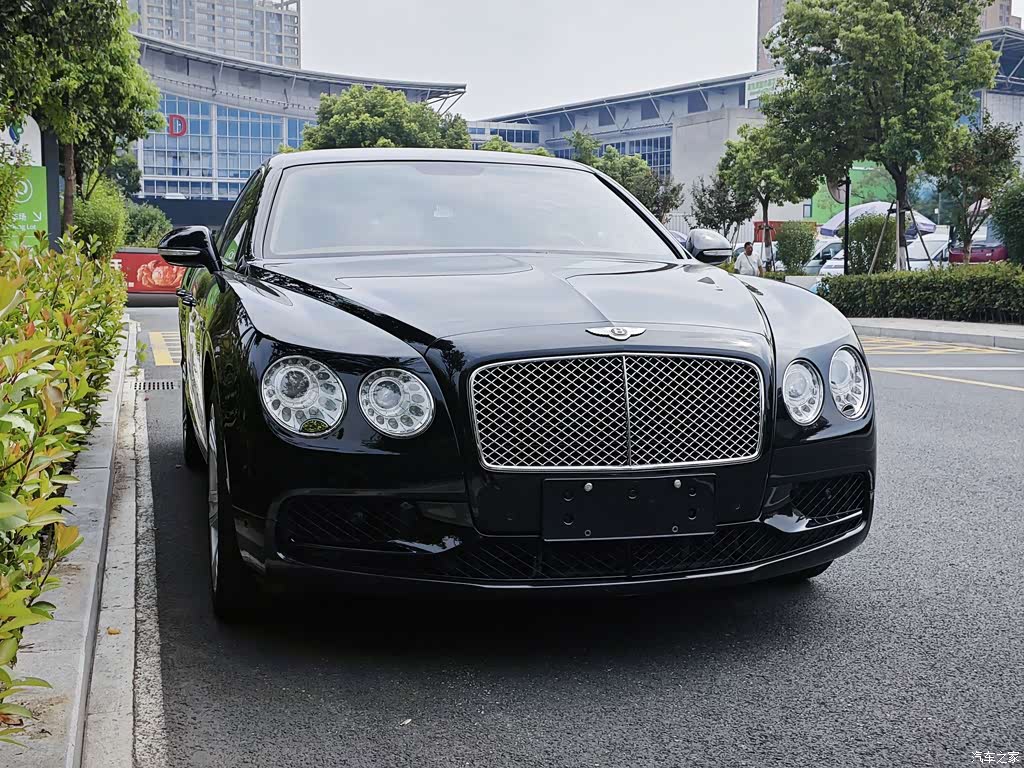 2015 Bentley Flying Spur 4.0T V8 Standard Edition, фото 3, лот 11178529