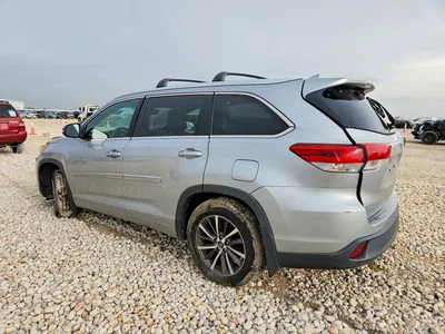 2017 TOYOTA HIGHLANDER XLE, фото 2, лот 10546921