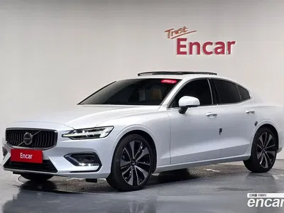 2025 Volvo S60 B5 Ultra Bright, фото 1, лот 10216501