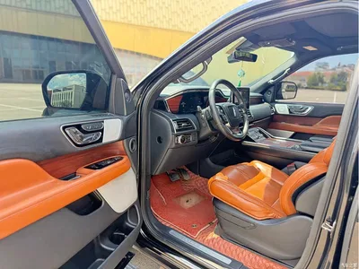 2020 Lincoln Navigator 3.5T Prestige Edition, фото 4, лот 10320061