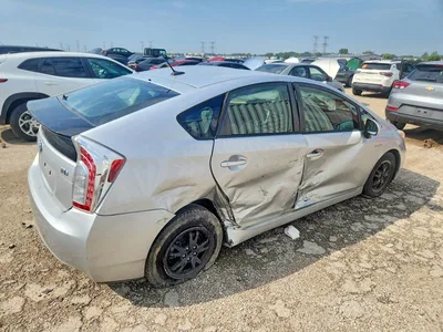 2013 TOYOTA PRIUS THREE, фото 3, лот 10509253
