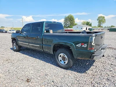 2004 CHEVROLET SILVERADO K2500, фото 2, лот 10975254