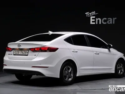 2018 Hyundai AVANTE 1.6 GDI Smart, фото 2, лот 10204933