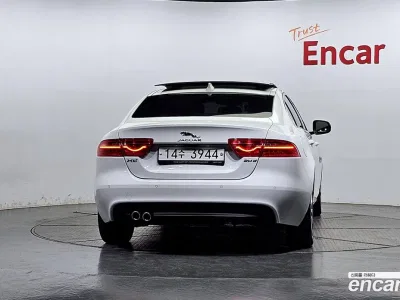 2017 Jaguar XE 20d Prestige, фото 4, лот 10117231