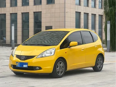 2011 Honda Fit 1.3L Automatic Comfort, фото 1, лот 10621663