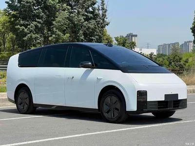 2025 Li Auto MEGA Model Home Family Special Edition, фото 3, лот 10446122