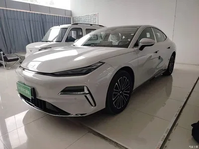 2025 Geely Galaxy Galaxy Xingyao 8 60km EM-i Luxury Edition, фото 1, лот 10834490