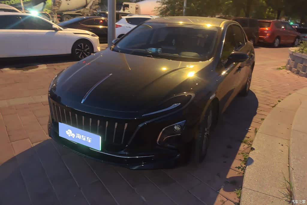 2022 Hongqi E-QM5 431km Charging Enjoyment Edition, фото 1, лот 11230941