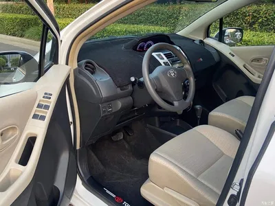 2011 Toyota Yaris 1.6E Auto Charm Edition, фото 4, лот 10328579