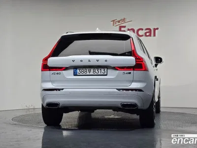 2018 Volvo XC60 D4 Inscription, фото 4, лот 10115036