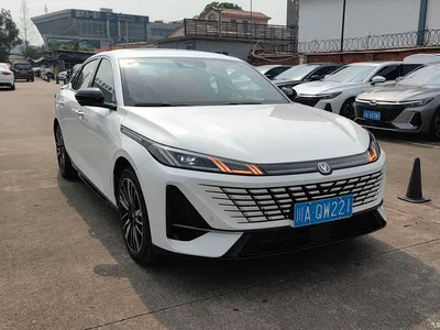 2025 Changan Eado Model Year Facelift 1.5T 500Bar Premium Edition, фото 3, лот 10345273