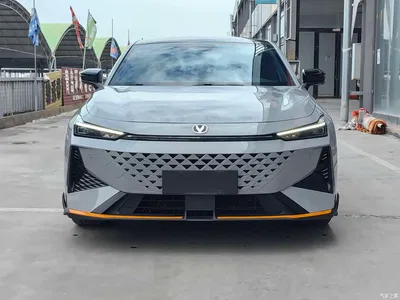 2024 Changan UNI-V 1.5T Deluxe Sport, фото 2, лот 11137603