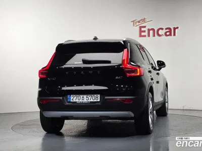 2021 Volvo XC40 B4 Momentum, фото 3, лот 10199209