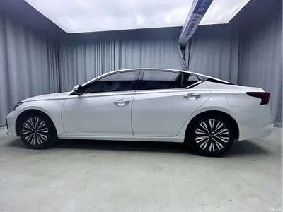 2022 Nissan Teana 2.0L XL-Upr Premium Edition, фото 4, лот 10345925