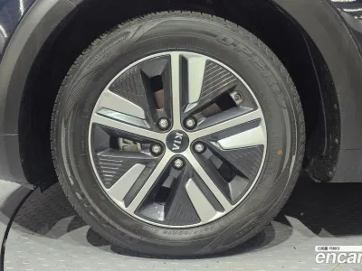 2020 Kia Niro 1.6 HEV, фото 4, лот 10206277