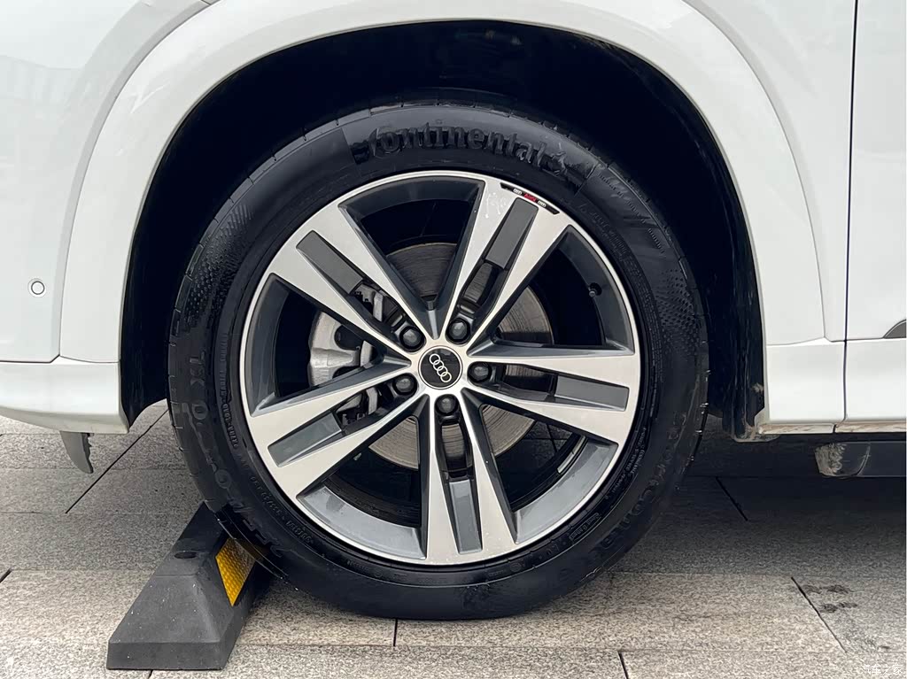 2024 Audi Q6 45 TFSI quattro Qi Yun Flying Rider Package 7-seater, фото 4, лот 11101813
