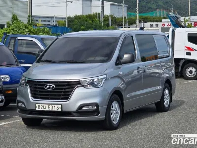 2019 Hyundai Starex Van 5-Seater, фото 1, лот 10160624