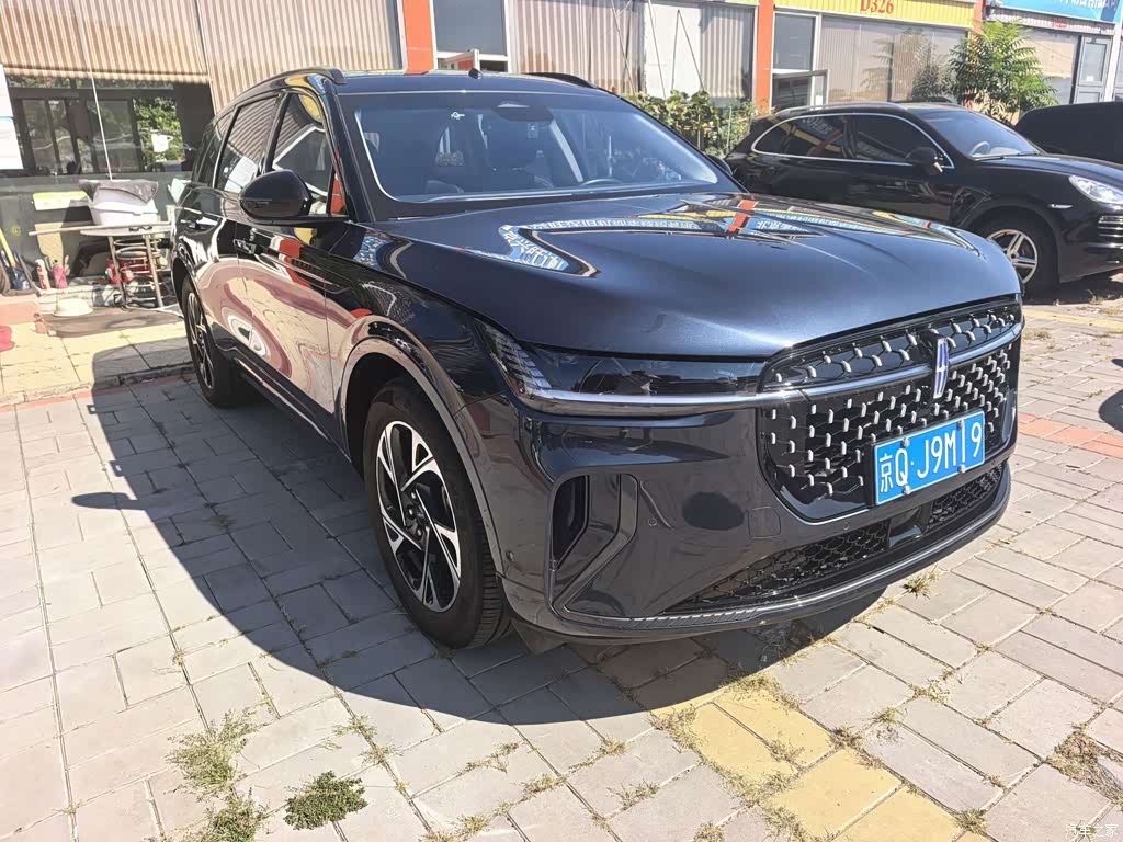 2023 Lincoln Nautilus 2.0T 4WD Premium Hybrid Edition, фото 3, лот 11219703