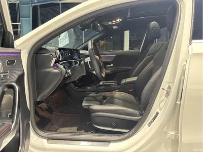 2025 Mercedes-Benz A-Class A 200 L Fashion Edition, фото 4, лот 11187650