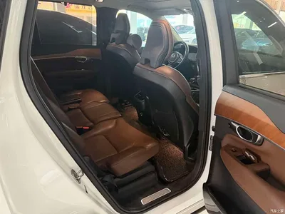 2018 Volvo XC90 T6 Momentum 7-Seater, фото 3, лот 10335053