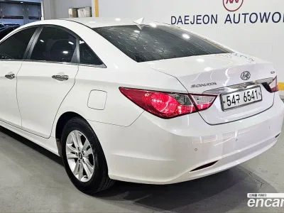 2010 Hyundai Sonata LPi Top, фото 4, лот 11016069
