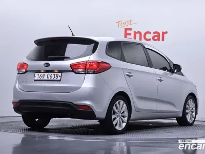 2016 Kia Carens 2.0 LPi Trendy, фото 2, лот 10229348