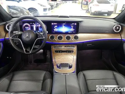2021 Mercedes-Benz E-Class E300e 4MATIC Exclusive, фото 4, лот 10168510