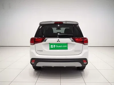 2020 Mitsubishi Outlander 2.0L 2WD Premium 7-seater, фото 3, лот 11548618