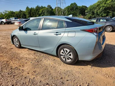 2017 TOYOTA PRIUS THREE, фото 2, лот 10546905