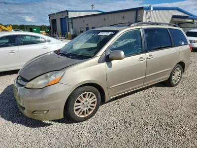 2010 TOYOTA SIENNA XLE, фото 1, лот 10497499