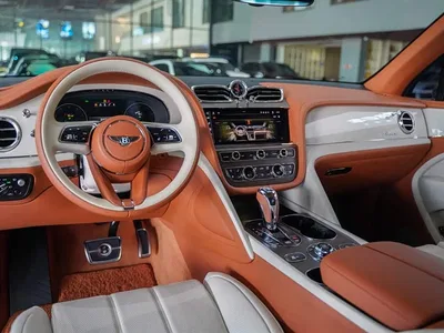 2023 Bentley Bentayga, фото 2, лот 10243391