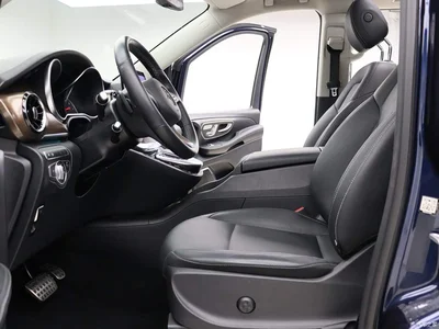 2021 Mercedes-Benz V-Class V 260 L Long Wheelbase Premium Edition, фото 2, лот 11244054